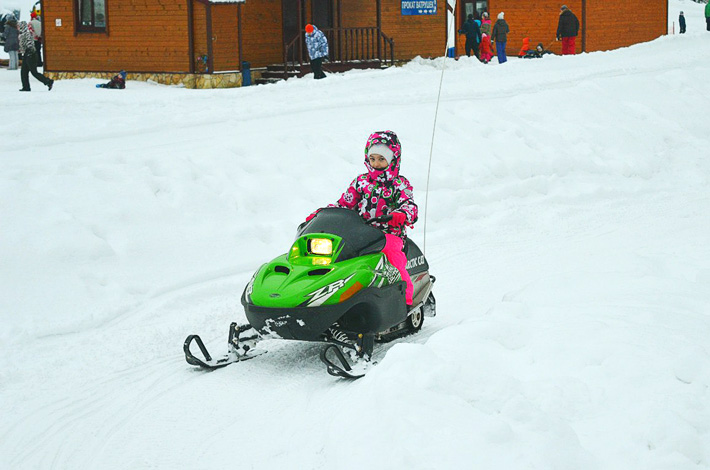Катание на снегоходе для детей 